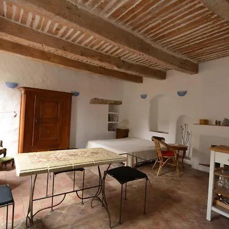Studio De La Cheminee Et Studio De La Place Apartman Sigonce